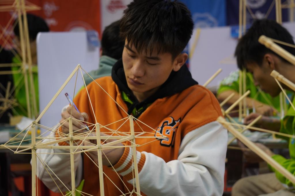 喜讯!我校摘得第十五届全国大学生结构设计竞赛国家一等奖桂冠-兰州交通大学
